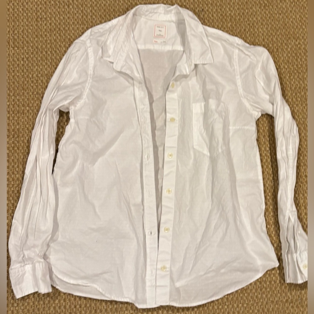 GAP White Casual Button Down Shirt